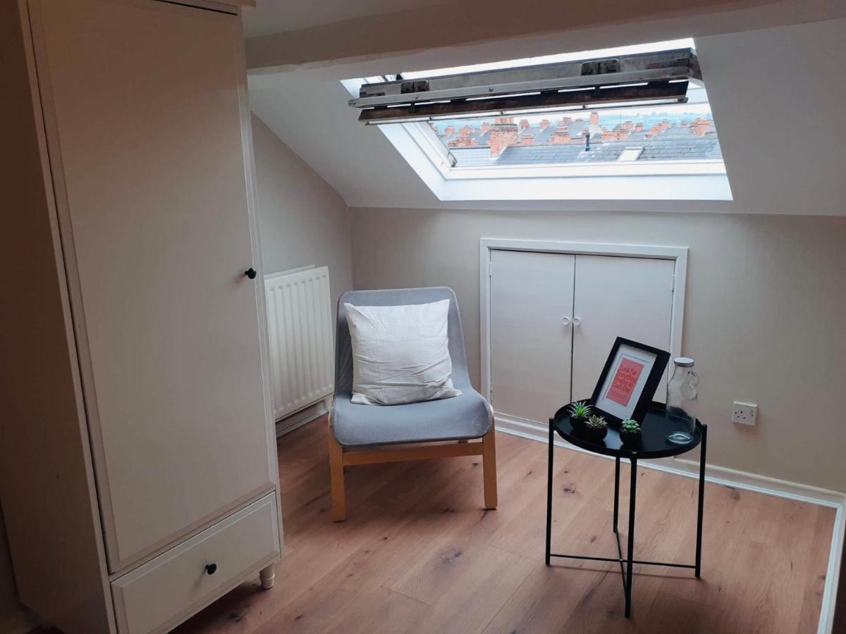 J&S Downtown Sky Attic House Apartamento Belfast Exterior foto